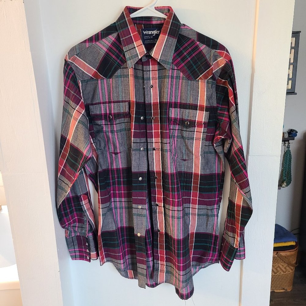 Wrangler Vintage Plaid with Black Pearl Snaps